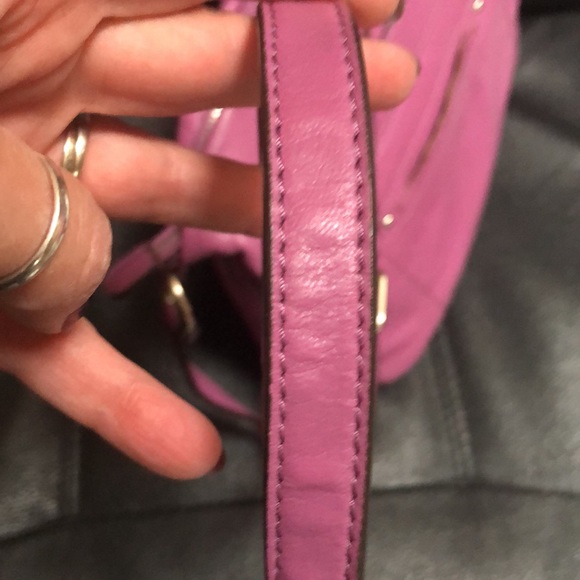 B Makowsky cross body bag - Picture 13 of 16